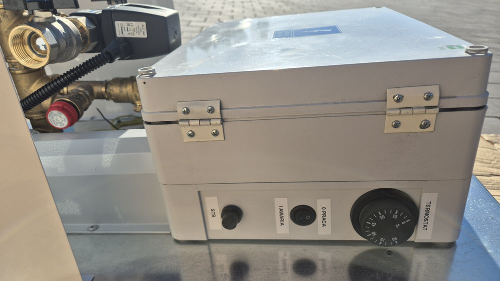 Pompa Ciepła De Dietrich Modena 8kW+ elektro-hydro box+ montaż
