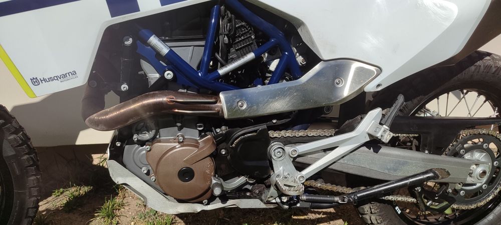 Husqvarna 701 Enduro KTM 690