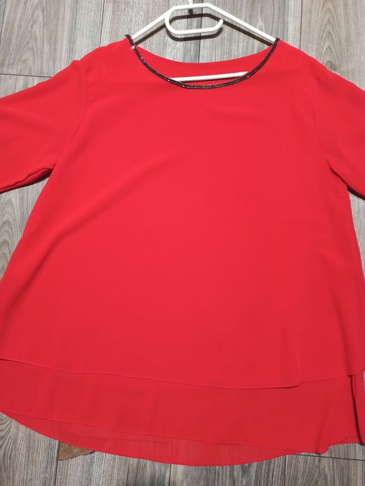 Bluzka czerwona szyfonowa r. 44