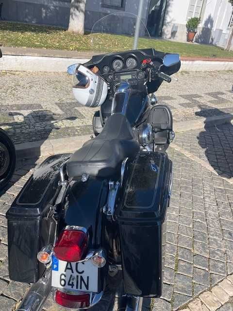 Harley Davidson Electra Glide FLHTC