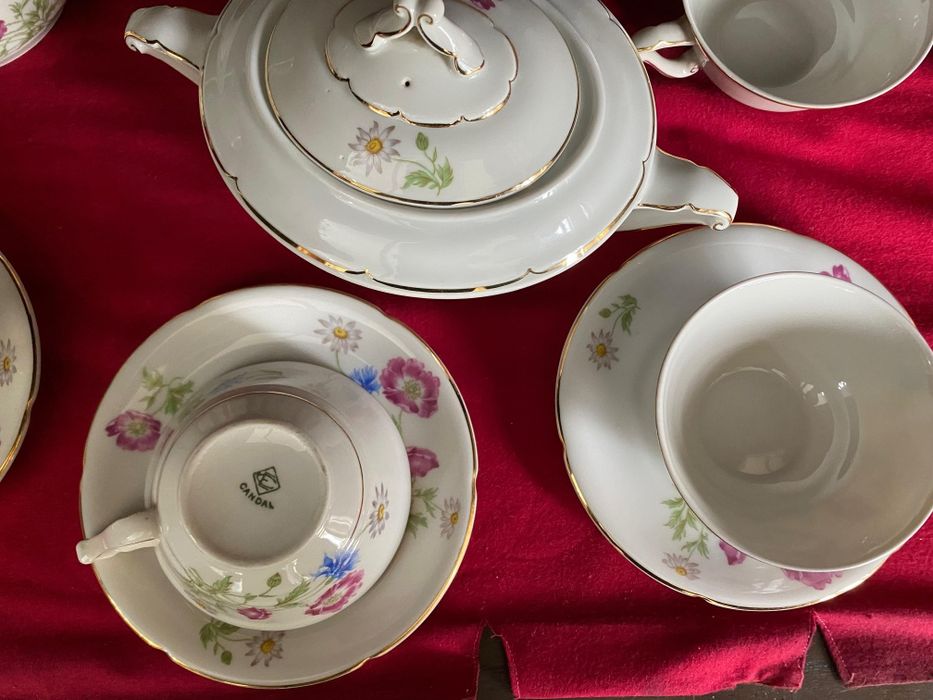 Serviço de Chá primaveril