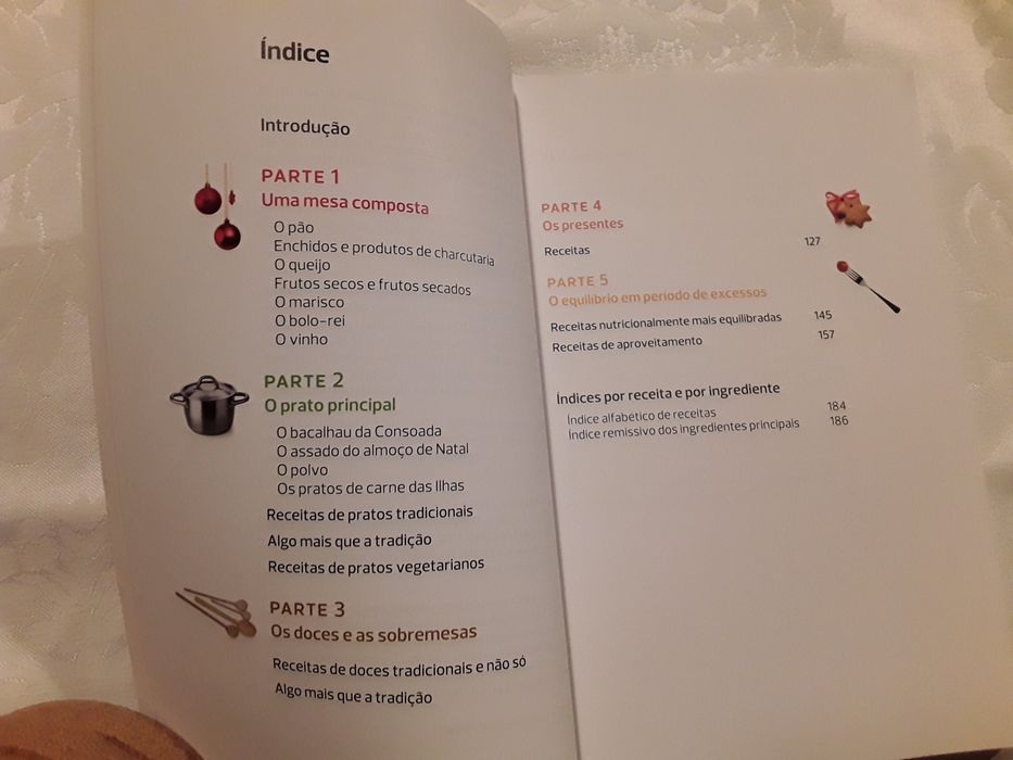 Livro: À mesa no Natal (Deco Proteste)