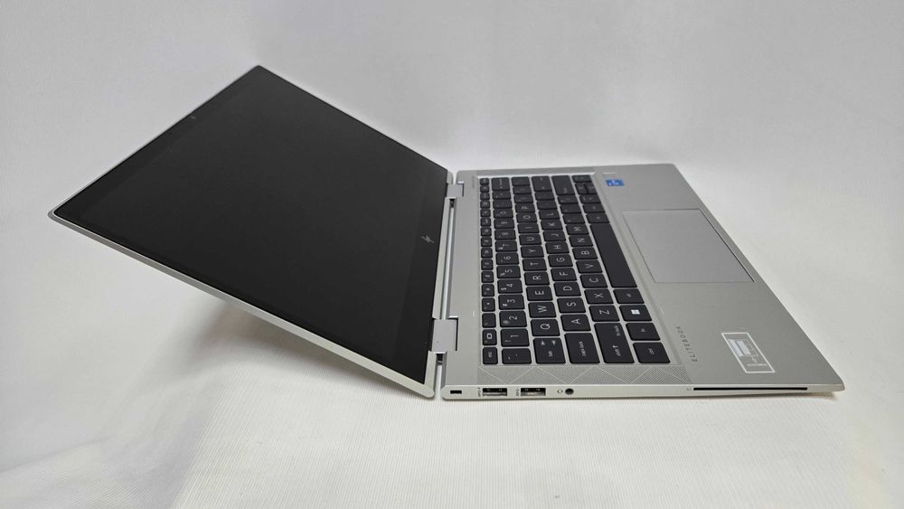 HP EliteBookx360 830 G8 i5-1145G7 16GB 512GB