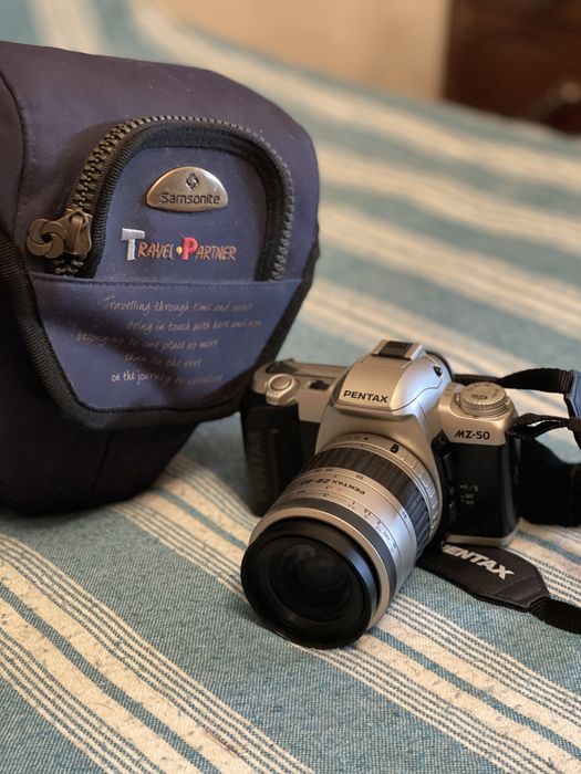 Câmara fotográfica analógica