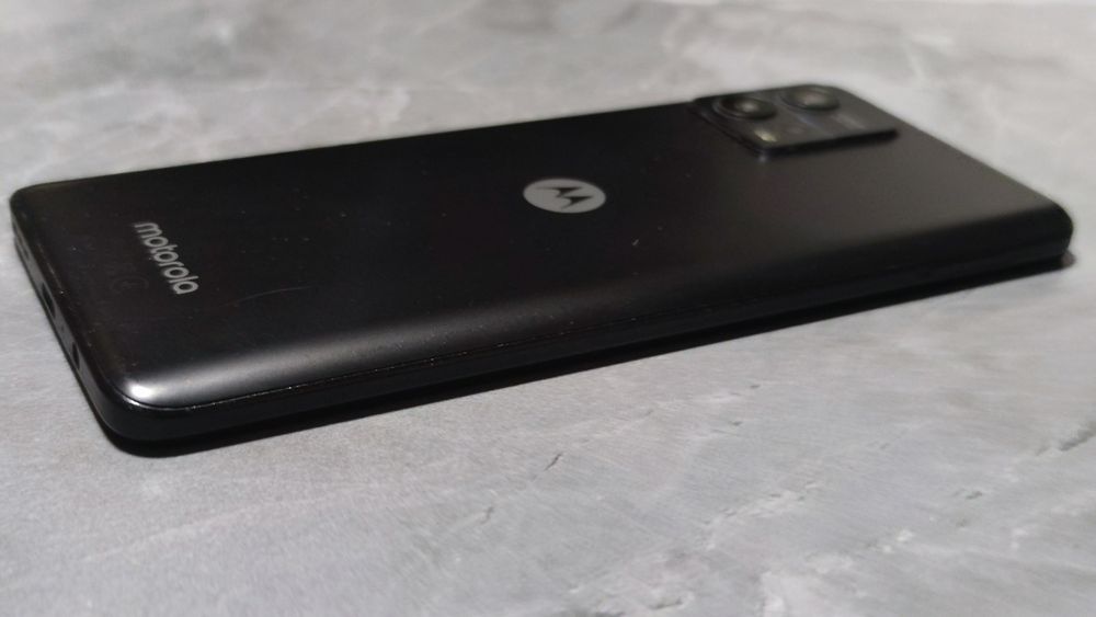 Отличный телефон Motorola G72 8/256