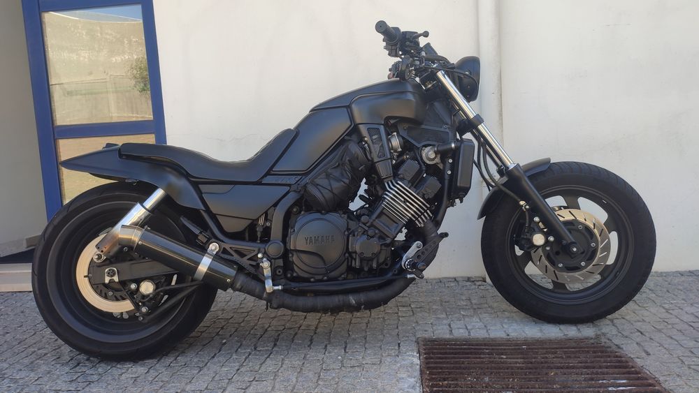 Yamaha fzx 750 customizada
