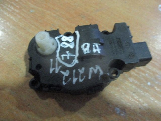 Motor da comporta da sofagem MERCEDES-BENZ Classe C Carrinha (S204)