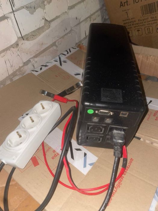 инвертор 12-220, для дома или квартиры