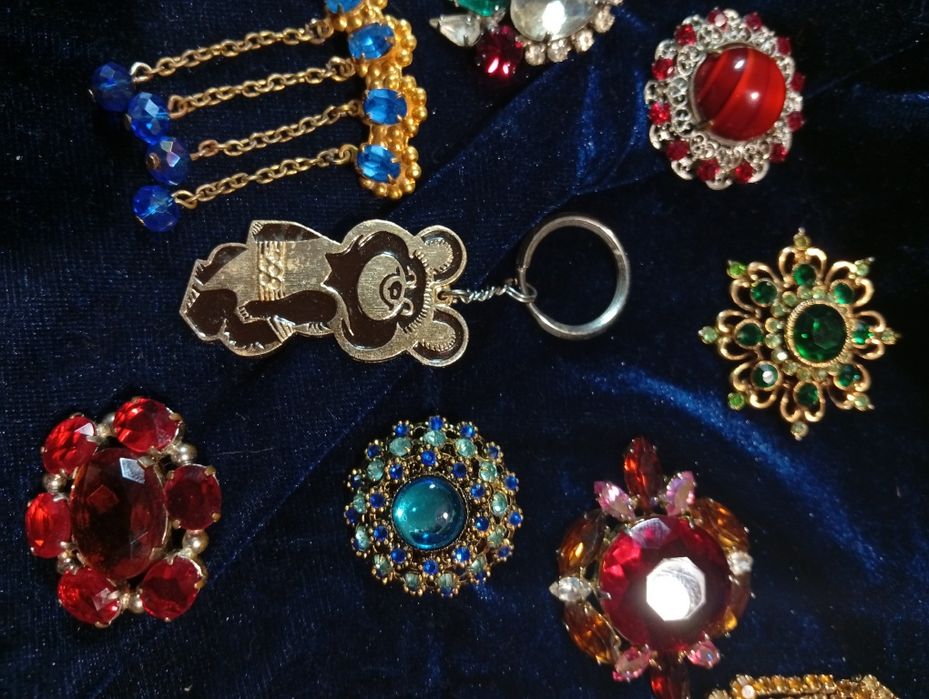 Винтажные броши и др.ЧССР