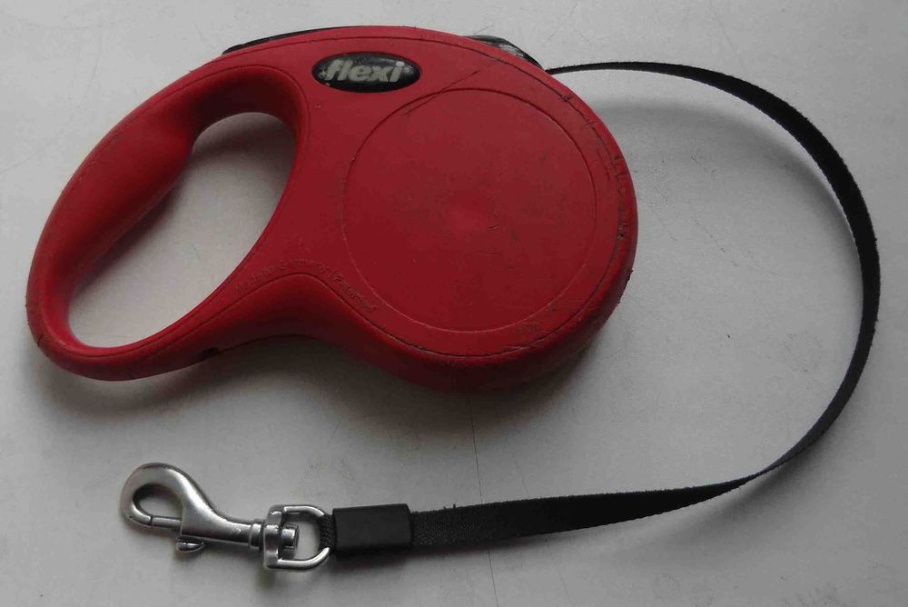 Поводок рулетка для собак Flexi Classic S с лентой