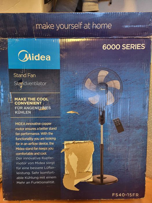 Wentylator podłogowy Midea FS40-15FR czarny