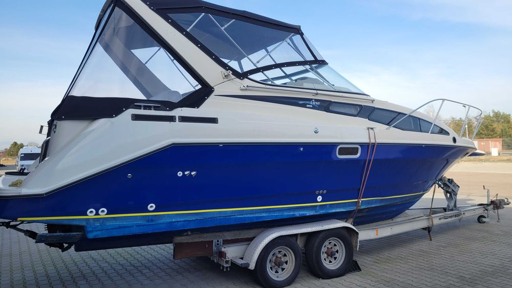 jacht motorowy BAYLINER 2855 po renowacji