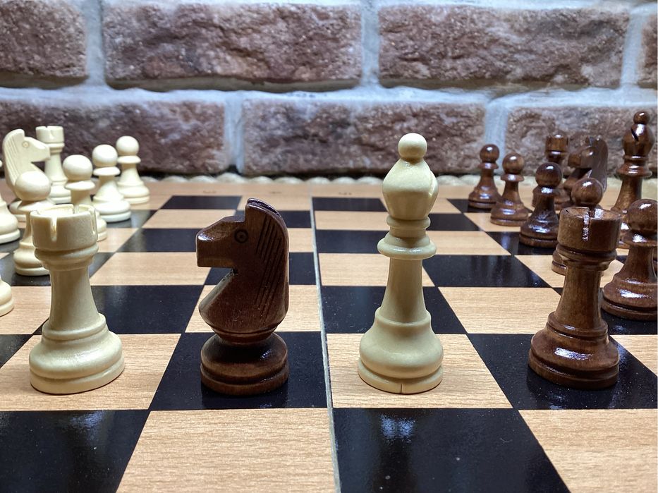 Шахи 3в1  + шашки нарди  дошка 51х52,5см