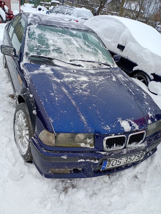 BMW E36 328i sedan gruz