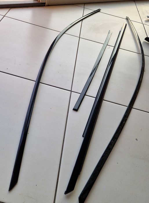 Audi A4 B9 listwa listwy zgarniająca szyby drzwi S-Line