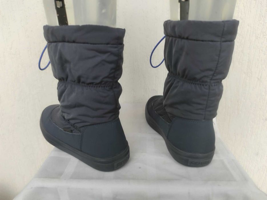 Сапожки  Crocs Women's LodgePoint Pull-on Boot р.36