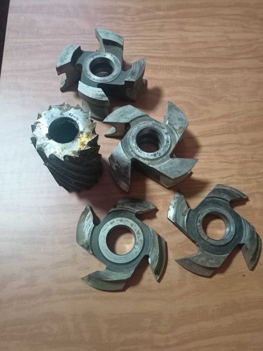 фрези столярні продам