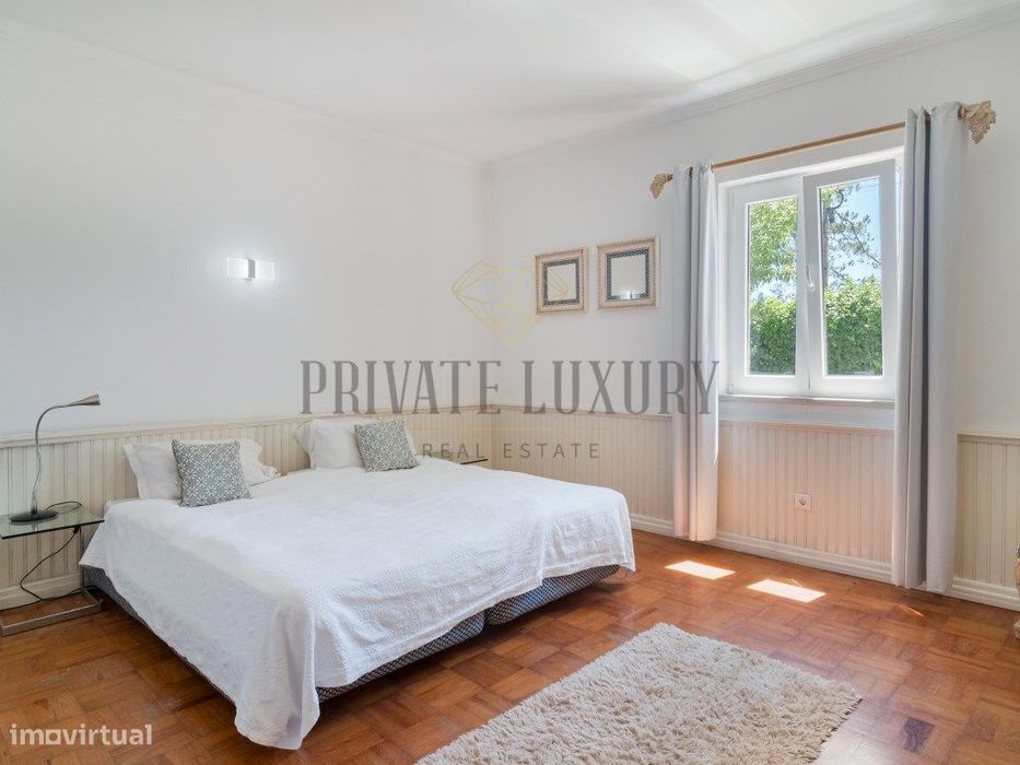 Moradia T7 com vista mar e piscina na Serra da Arrábida