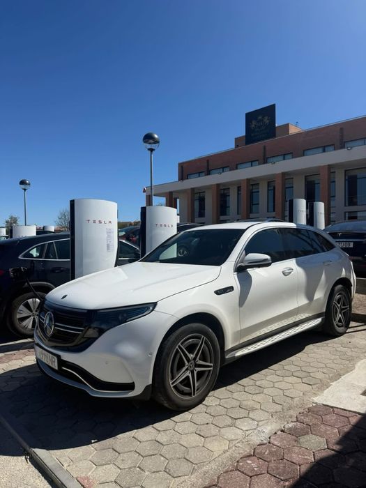 Mercedes EQC 400 4matic AMG com IVA