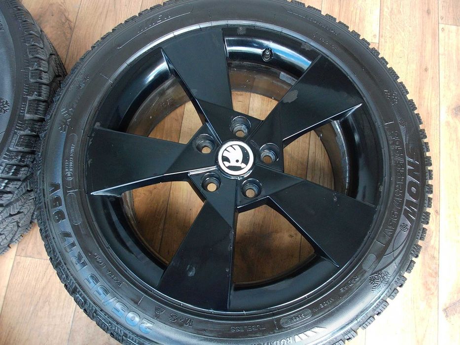 Felgi Skoda VW Seat Audi  17 5x112 ET 49