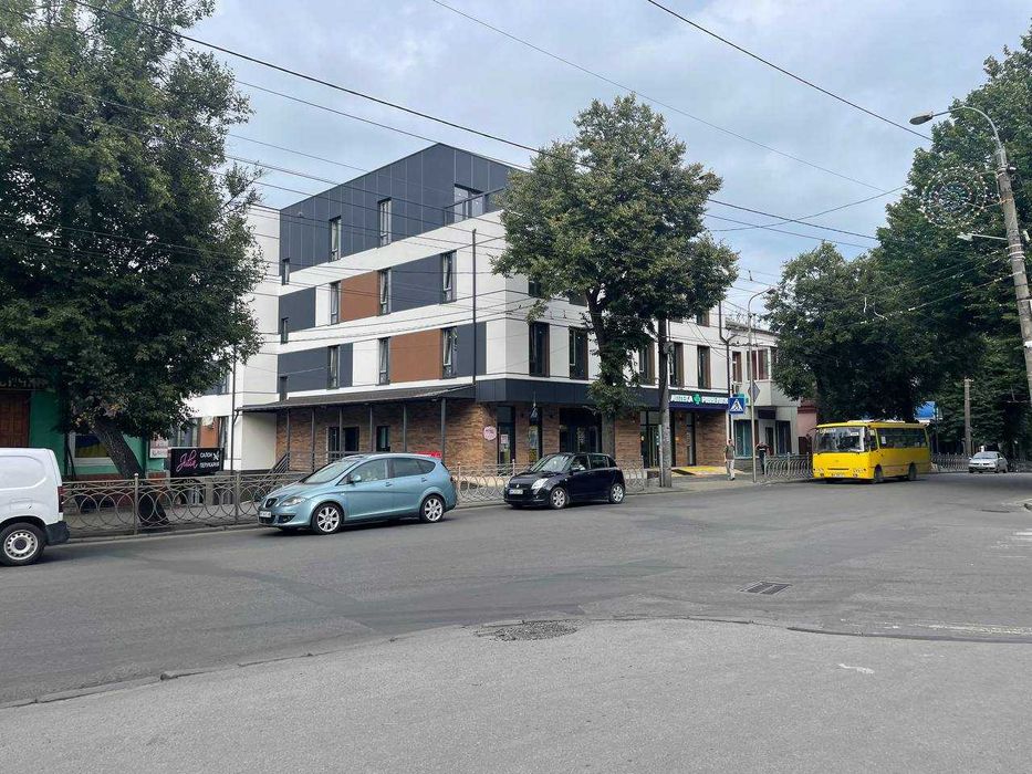 Продам  квартиру з ТЕРАСОЮ в новобудові поруч ЦЕНТРУ