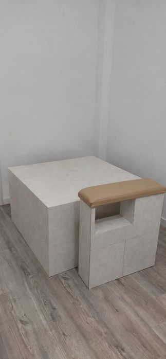 Plataforma de pedicure com apoio