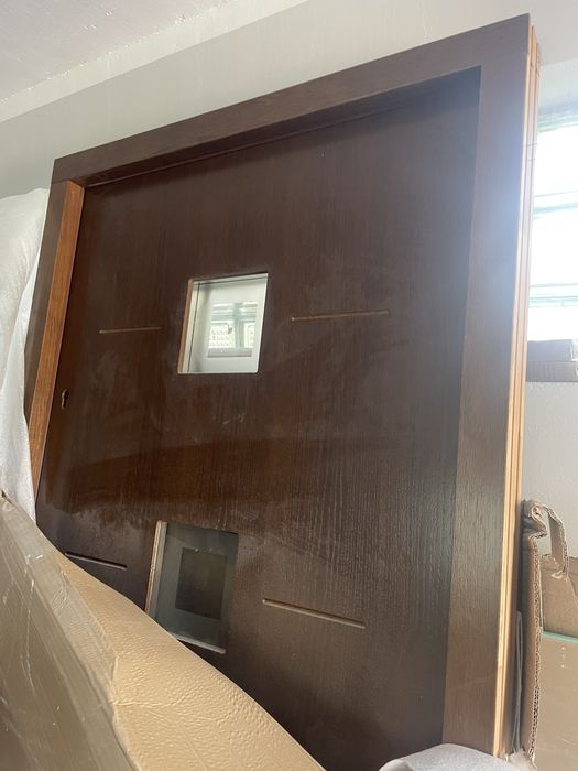 Drzwi wejściowe drewniane 90