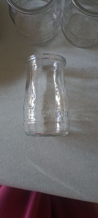 Várias velas e suportes424396578179655683