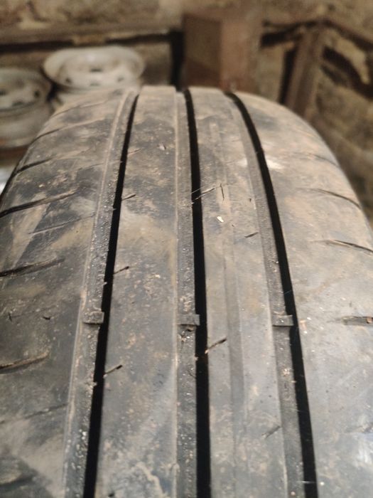 Продам шини goodyear 185 65 R15