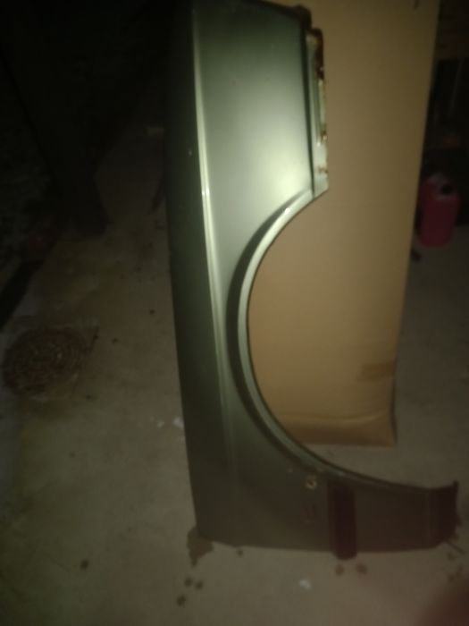 Błotnik Prawy przód BMW serii 5 e28