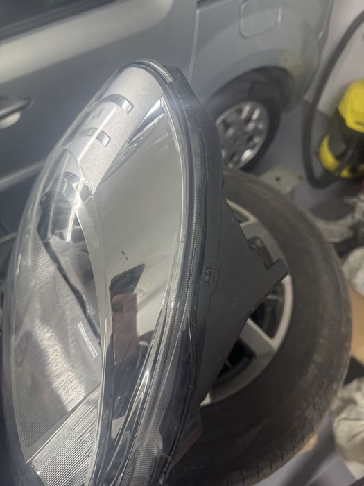 Оригінальна передня права фара Renault Kangoo 2 2008-2013