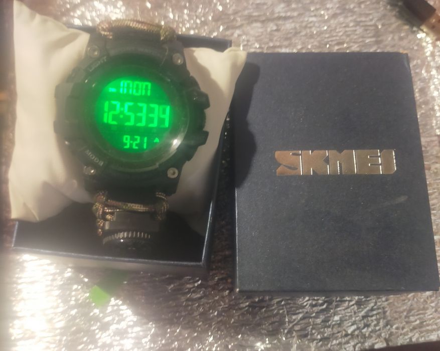 Продається Годинник SKMEI