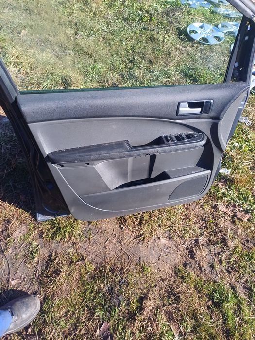 Ford C-max передня ліва дверка двері