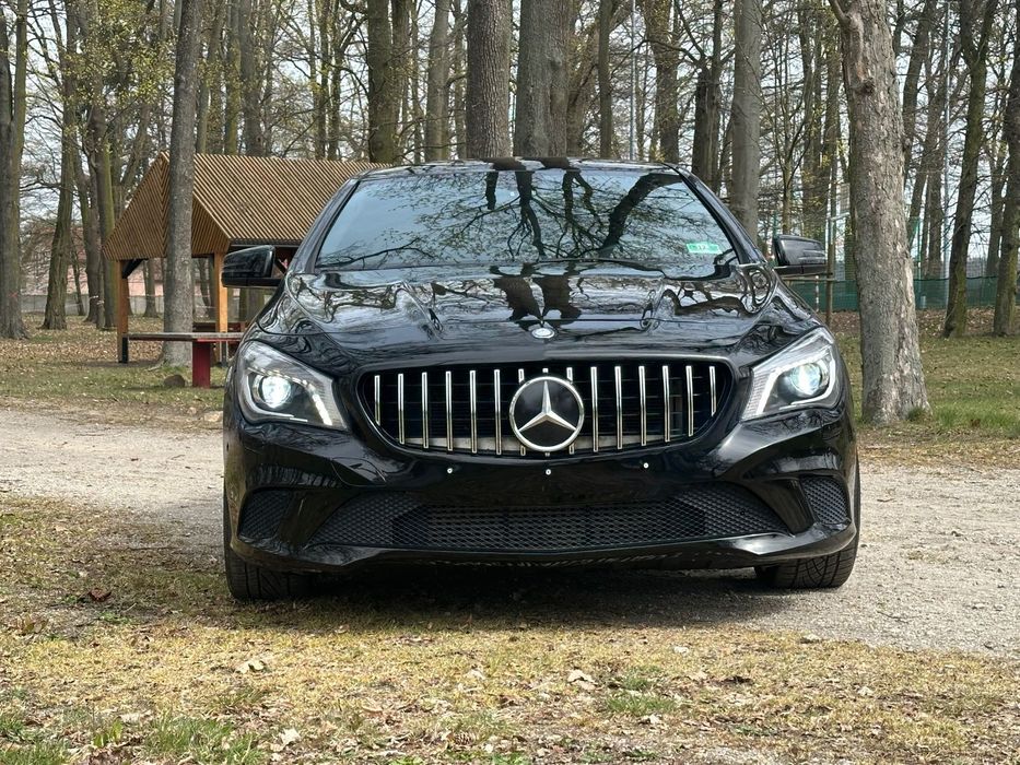 Mercedes-Benz CLA Piękny czarny Mercedes CLA 250 4Matic