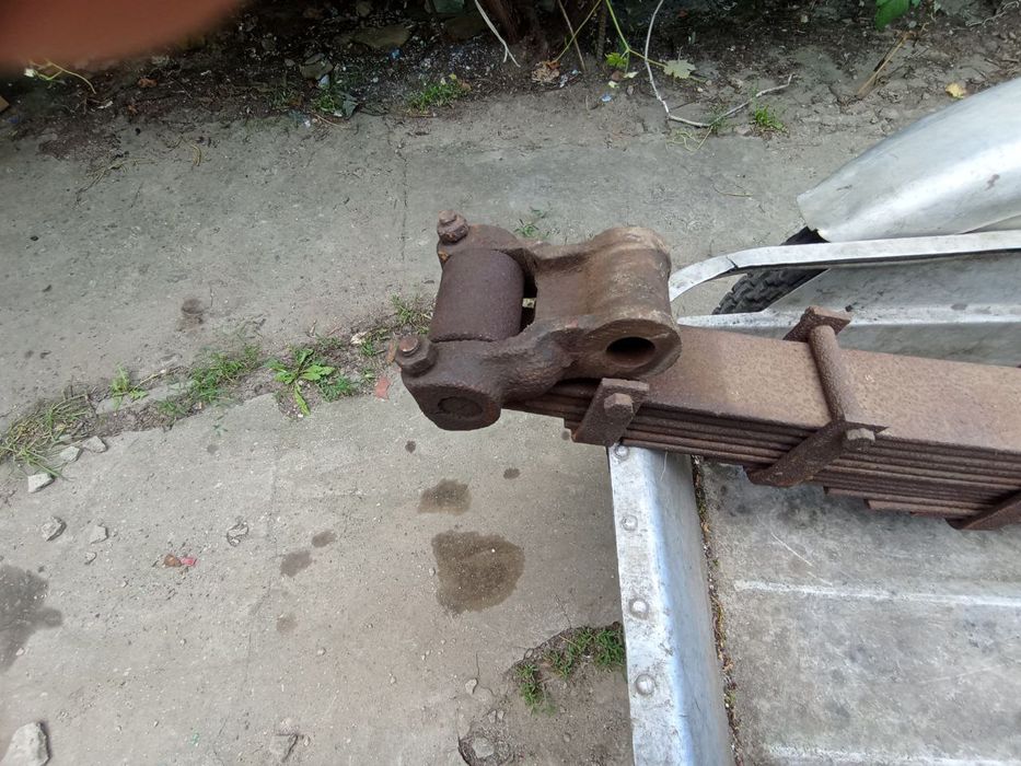 Ресори 2 ПТС 4 в прекрасному стані