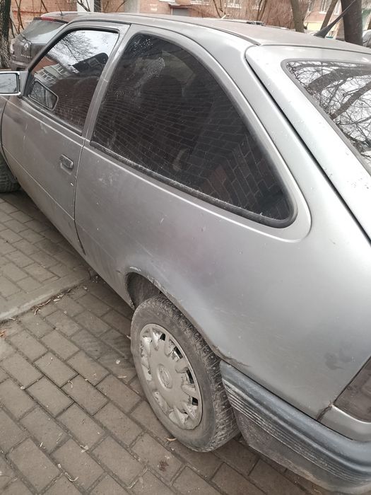 Продам машину Опель кадет