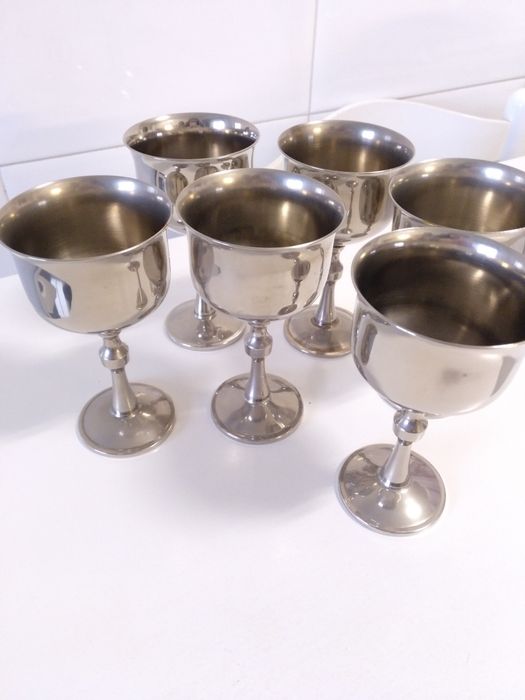 Conjunto de copos banhados a prata