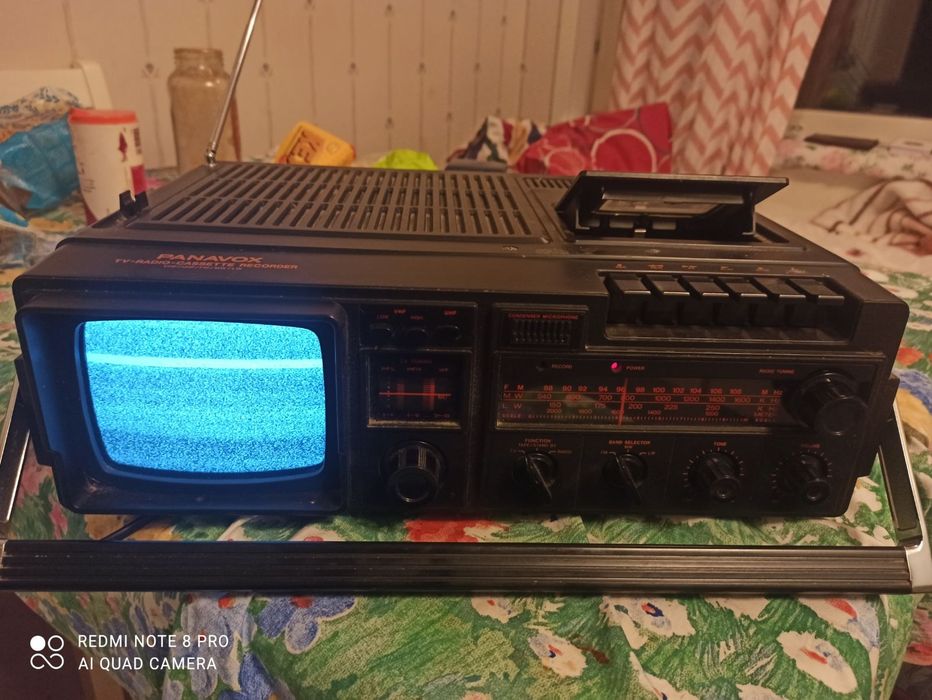 Антикварна магнітола