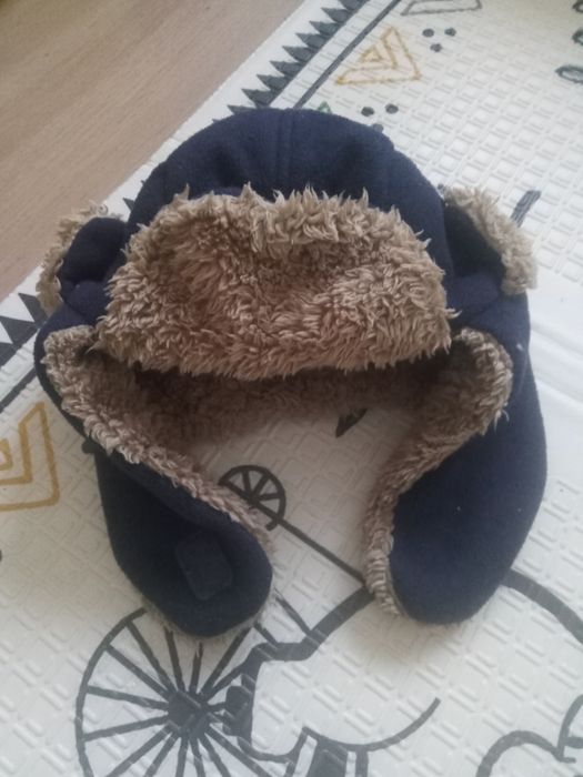 Ciepła zimowa czapka pilotka r. 51 cm. Tanio