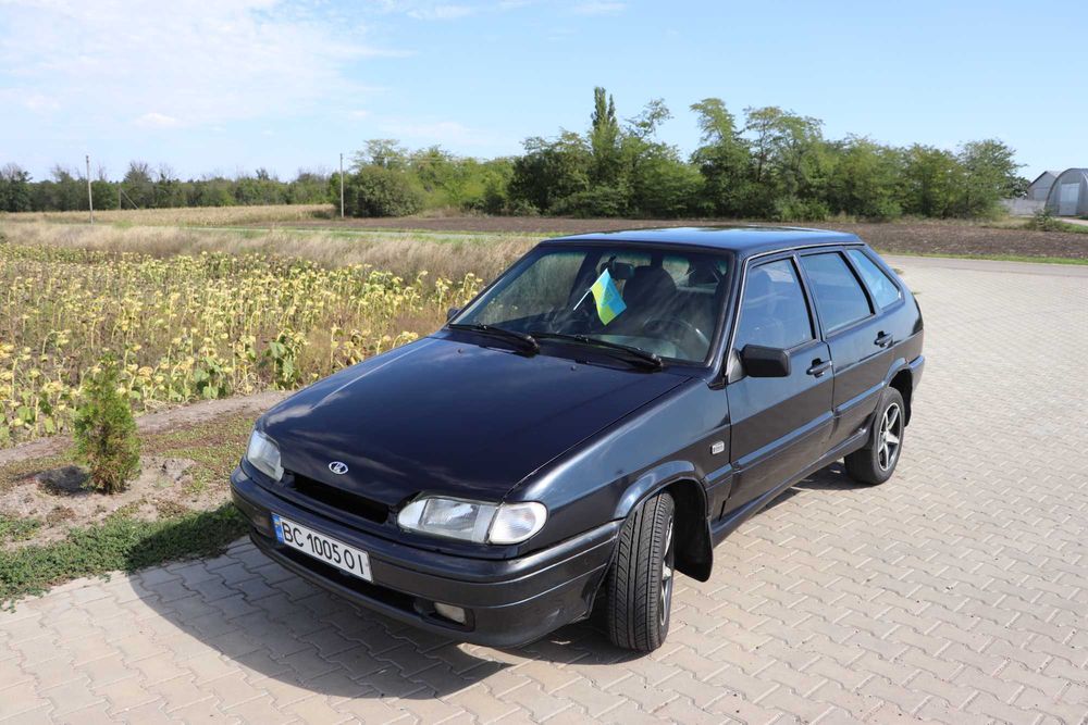 Автомобіль ВАЗ-2114