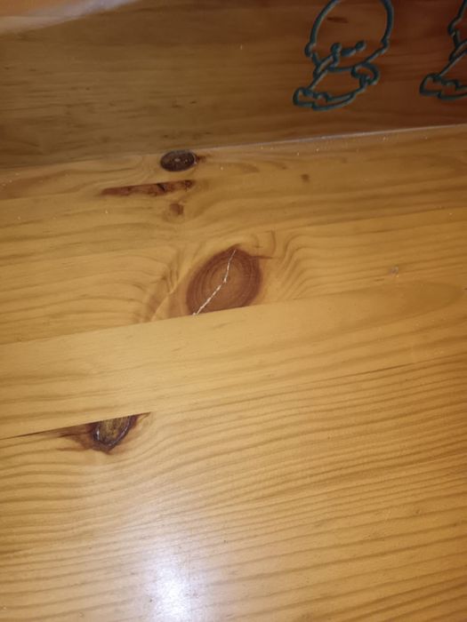 Cómoda em madeira de criança