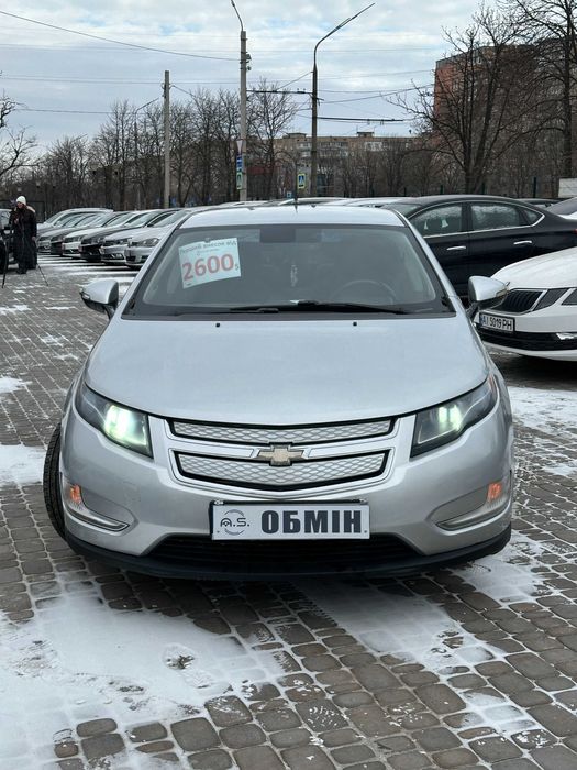 Продам  Chevrolet Volt 2012 рік можлива розстрочка,кредит,обмін!