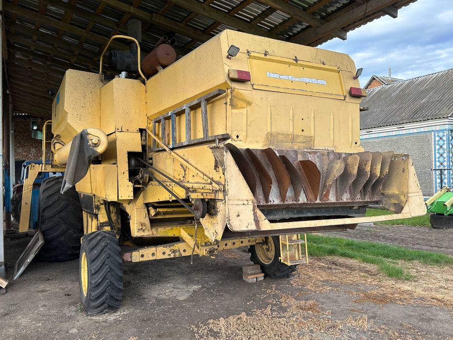 Комбайн New Holland TX36 hydro 6 ; не Claas John Deere
