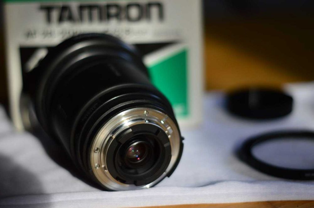 Obiektyw Tamron AF 28-200 do aparatu Nikon
