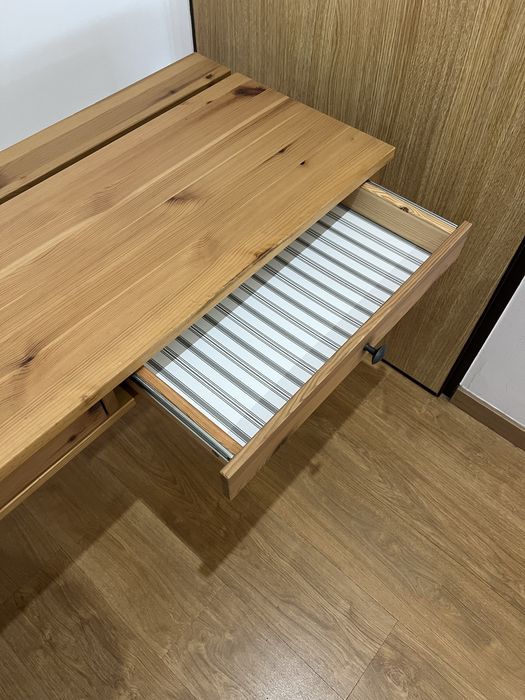 Secretaria IKEA pinho