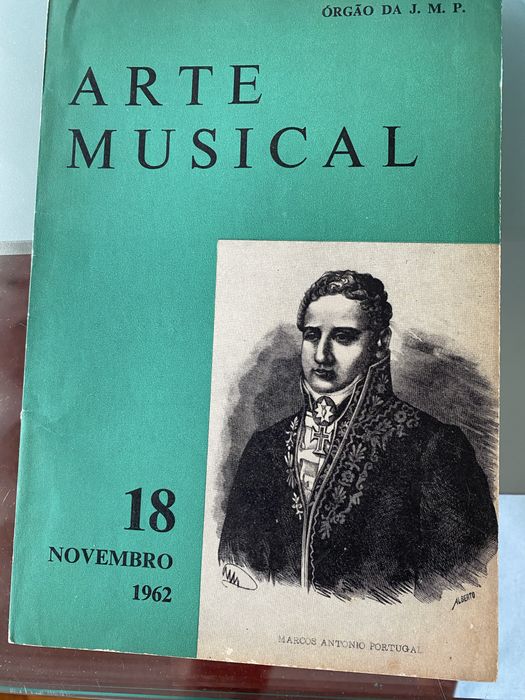 Vários números da Revista Arte Musical dos anos 60