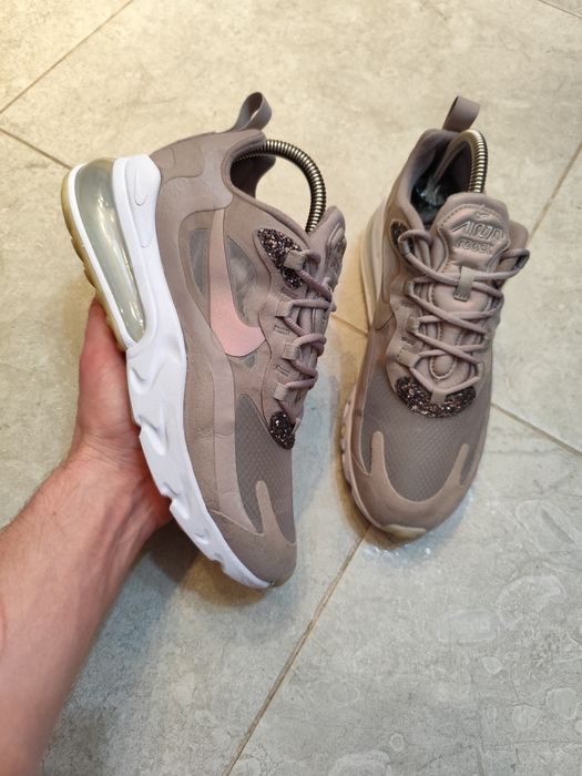 Кросівки Nike air Max 270 React
