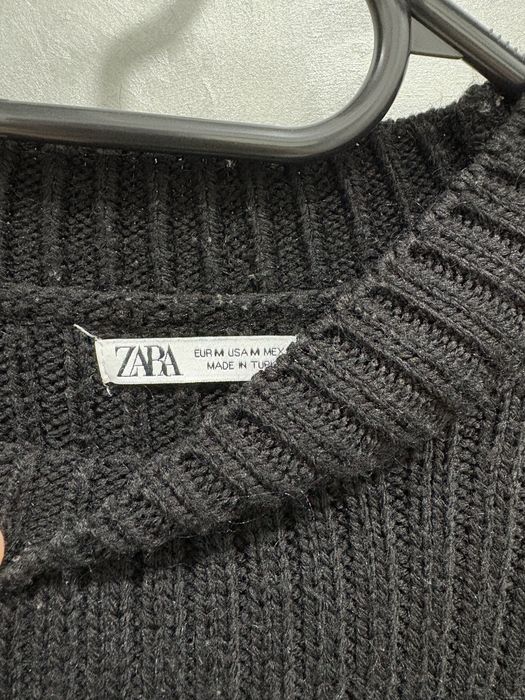 Кофта чорна Zara