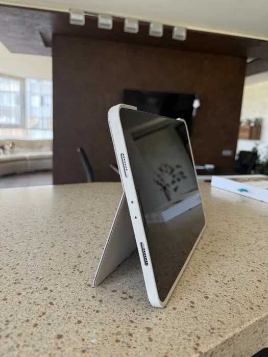 Чохол-клавіатура Logitech Combo Touch Keyboard Case  для iPad Pro 11"