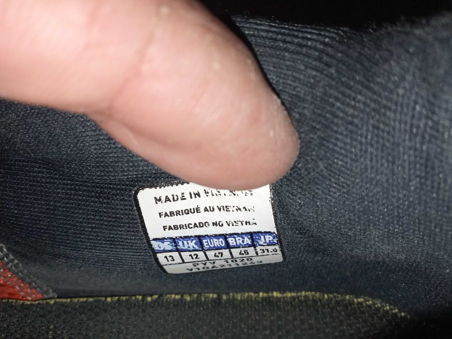 Кроссовки Mizuno Wave Momentum 2   47 размер 31 см